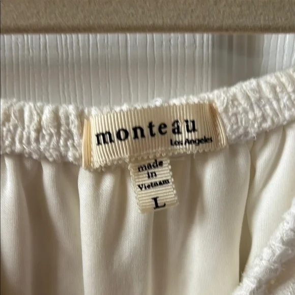 Elegant Off-Shoulder Lace Mini Dress - Picture 2 of 11